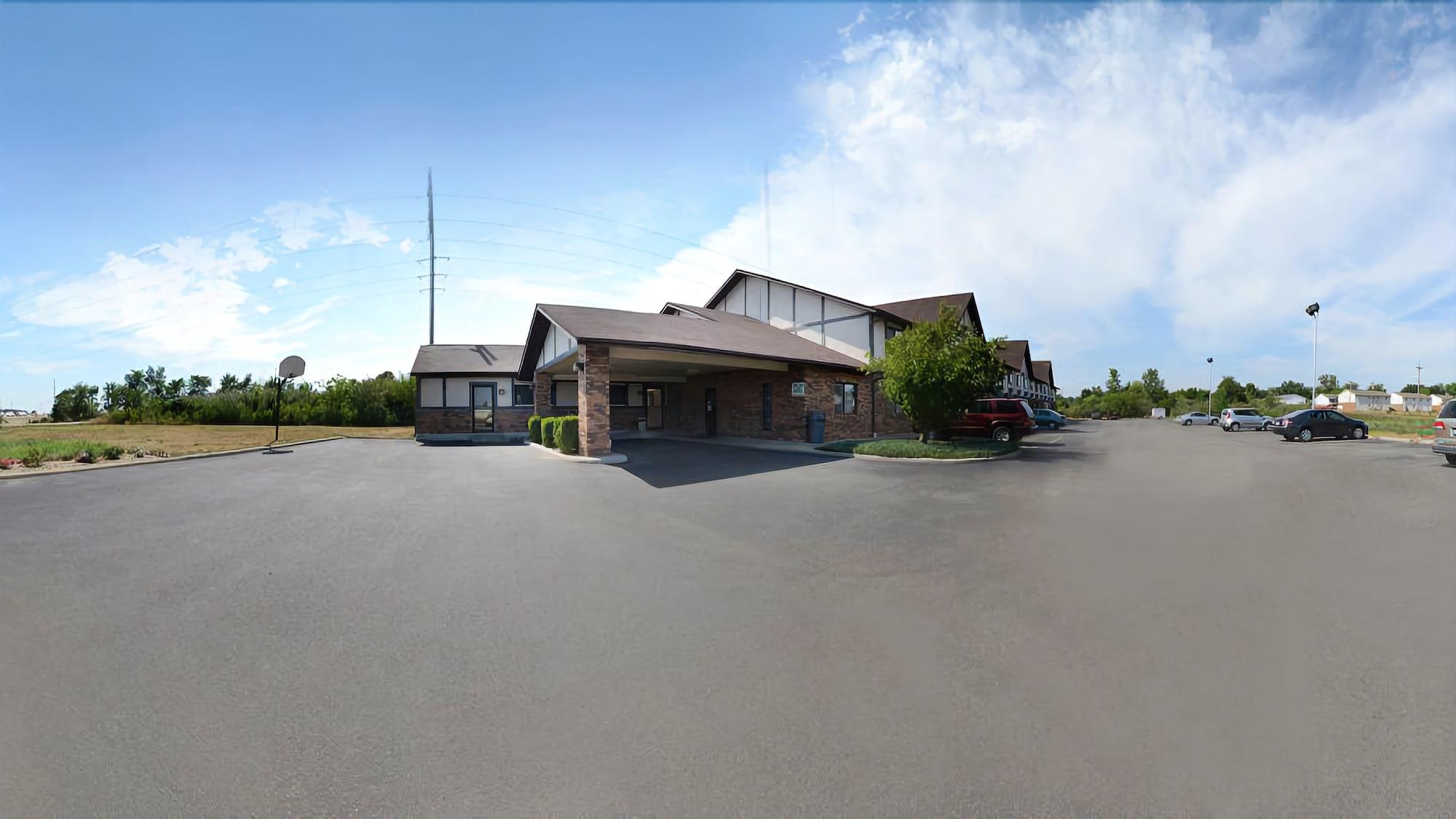 Hotel Ramada By Wyndham Effingham Esterno foto