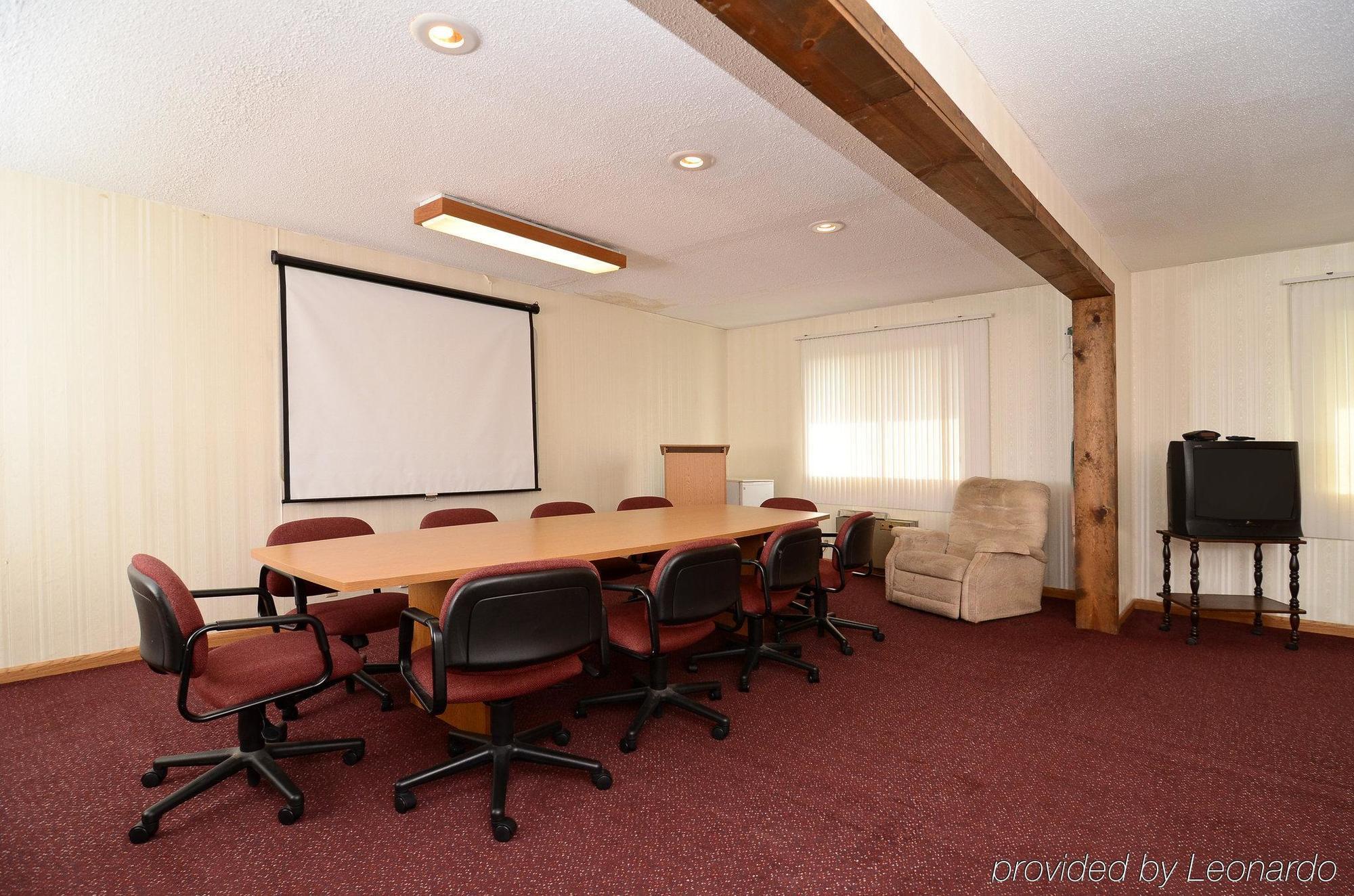 Hotel Ramada By Wyndham Effingham Affari foto
